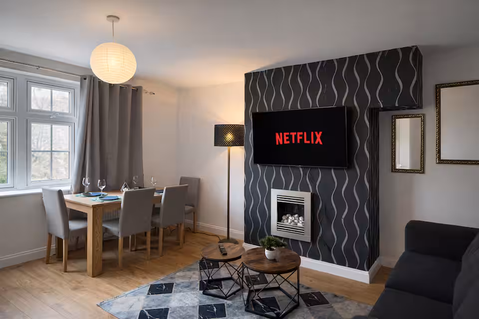 Discounted Modern 3 BR | Bham HS2 | Netflix Parking