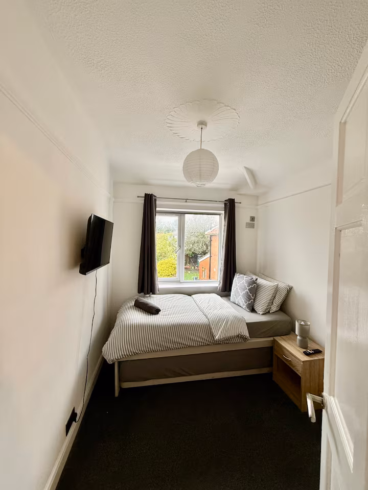 Discounted Modern 3 BR | Bham HS2 | Netflix Parking photo 3